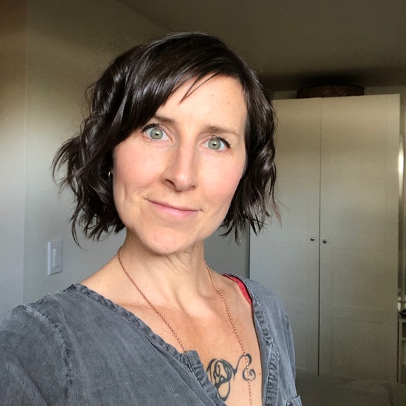 Meet your Posher, Kyla - Picture 2 of 2